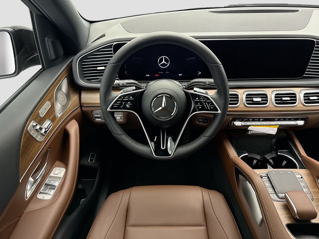 Thumbnail: 2026 Mercedes-Benz GLE - 10