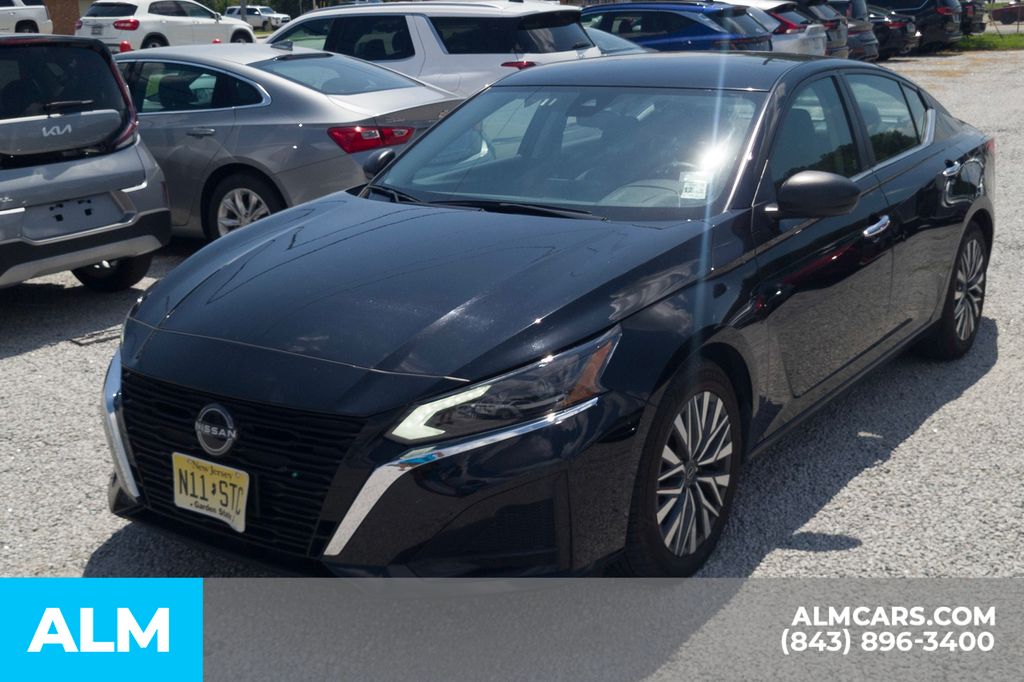 Used 2024 Black Nissan 2.5 SV image 22