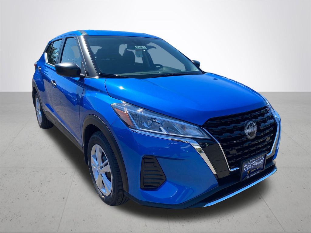 2024 Nissan Kicks S