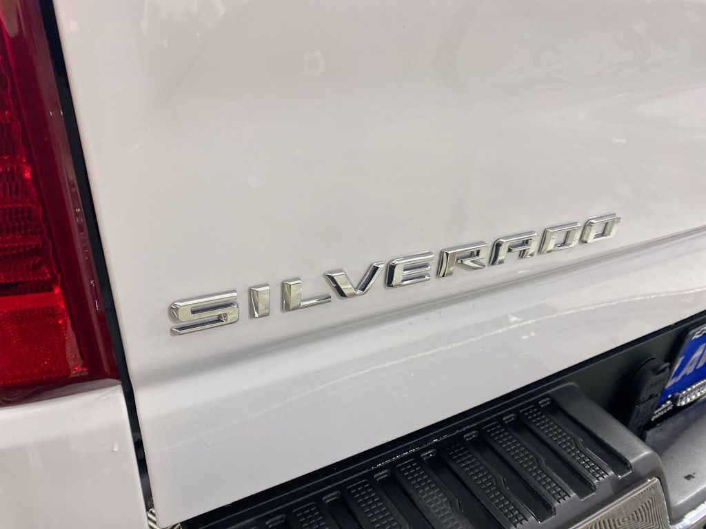 2024 Chevrolet Silverado 1500 LT 30