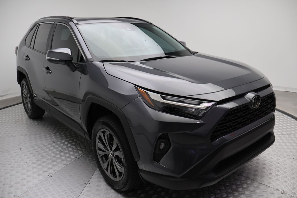 Thumbnail: 2025 Toyota RAV4 - 6