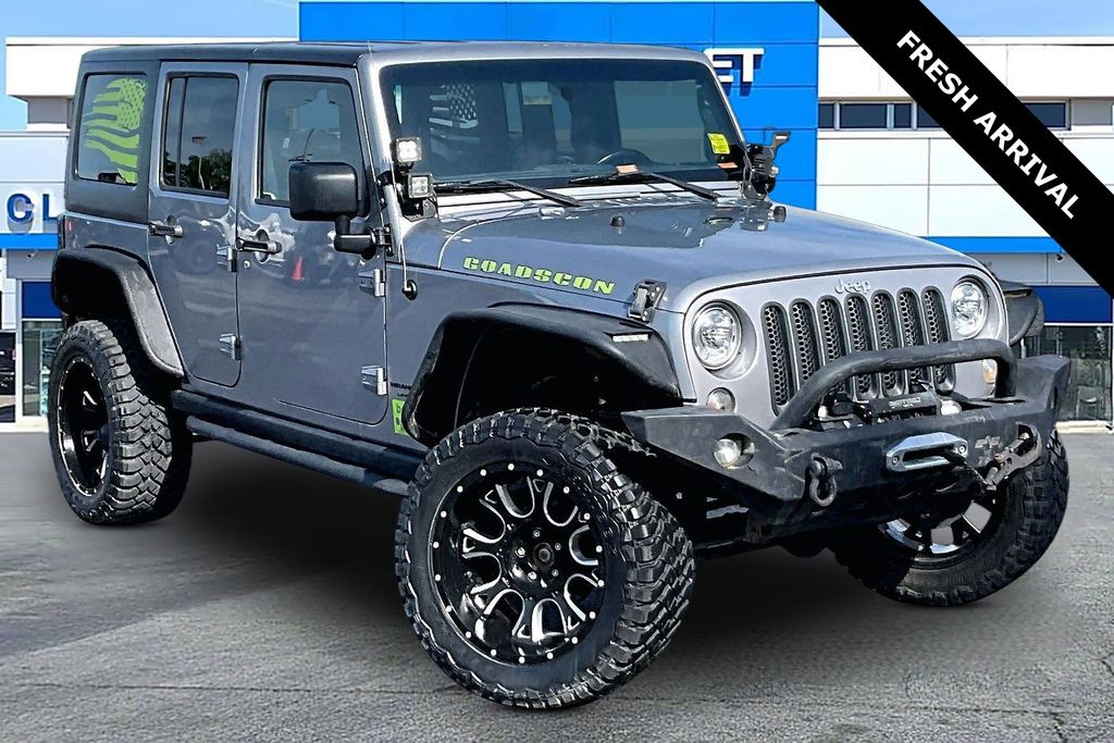 Billet Silver Metallic Clearcoat 2018 Jeep Wrangler JK Unlimited Rubicon 4WD SUV / Crossover Four-Wheel Drive 6-Speed Manual