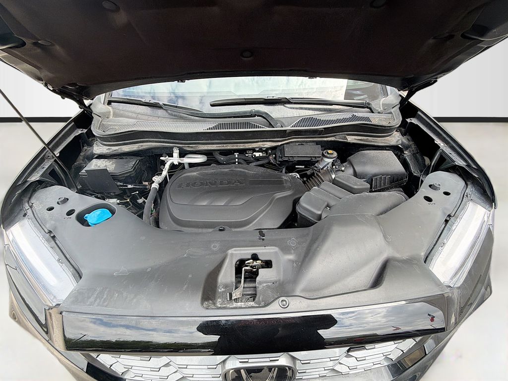 Used 2025 Black Honda TrailSport image 31