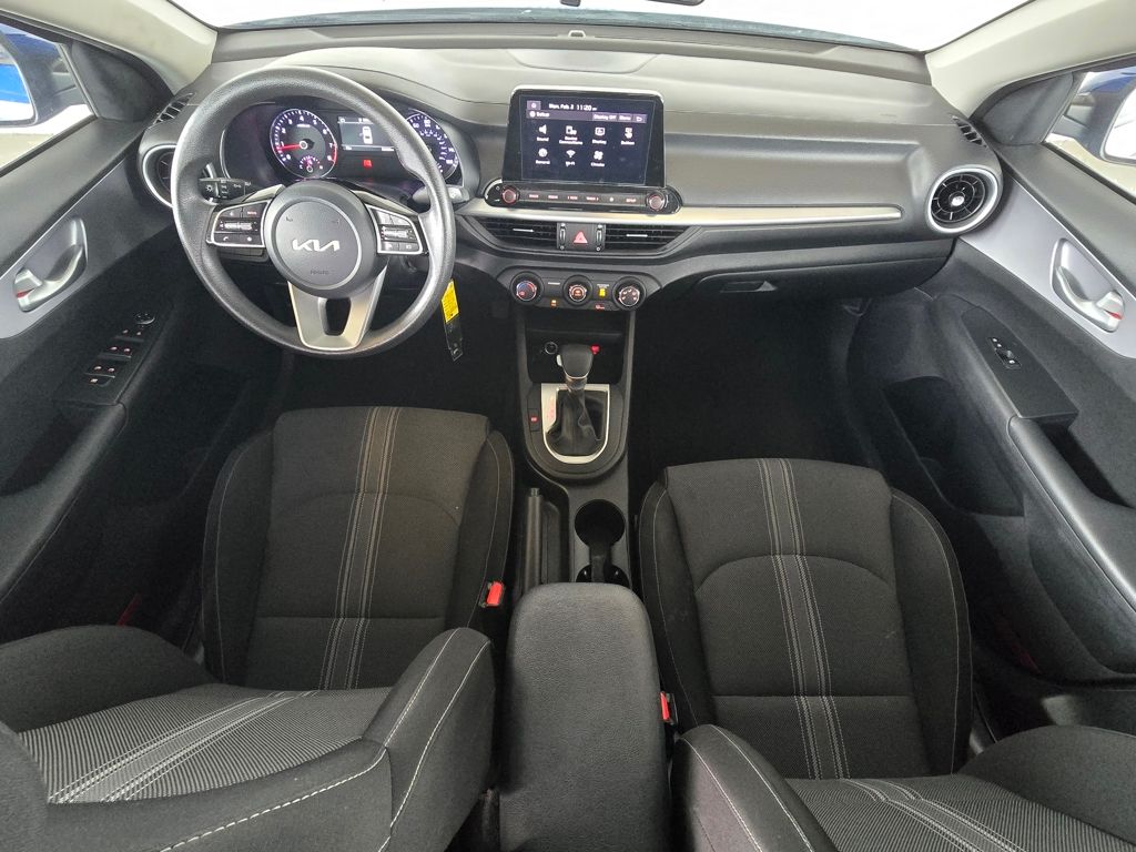 Thumbnail: 2024 Kia Forte - 8