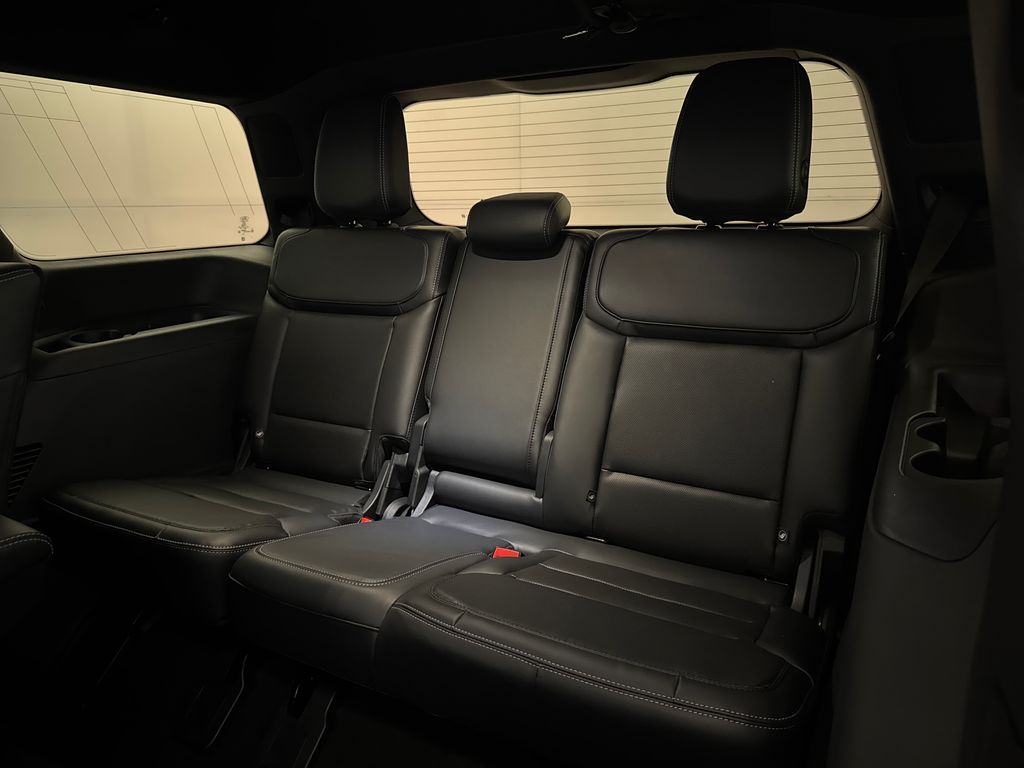 New 2027 White Ford Platinum image 13