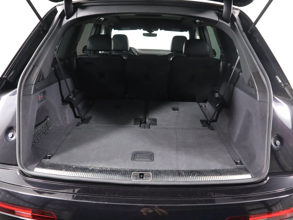 Thumbnail: 2019 Audi Q7 - 29