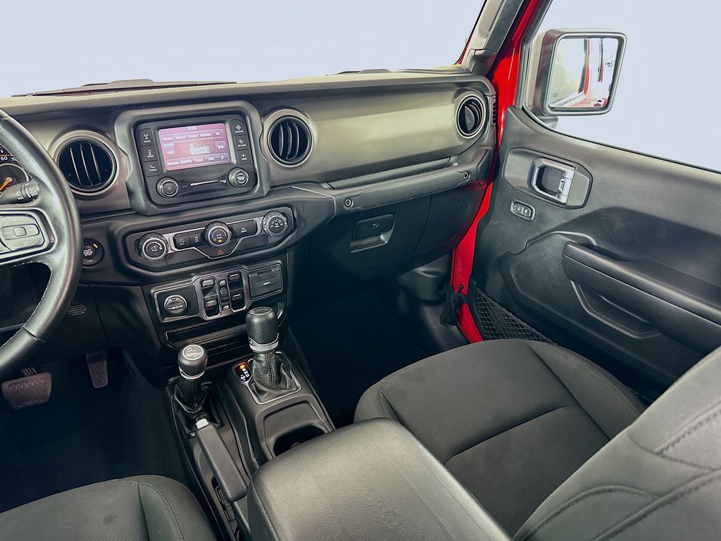 Thumbnail: 2020 Jeep Gladiator - 22