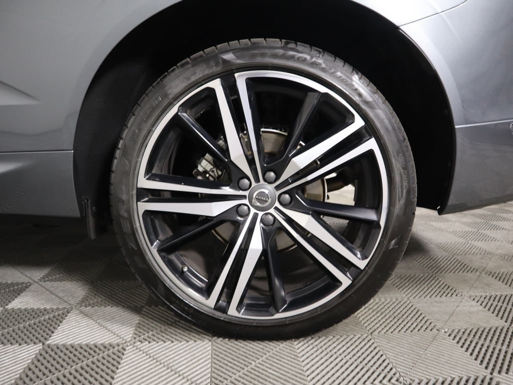 Thumbnail: 2019 Volvo XC60 - 31