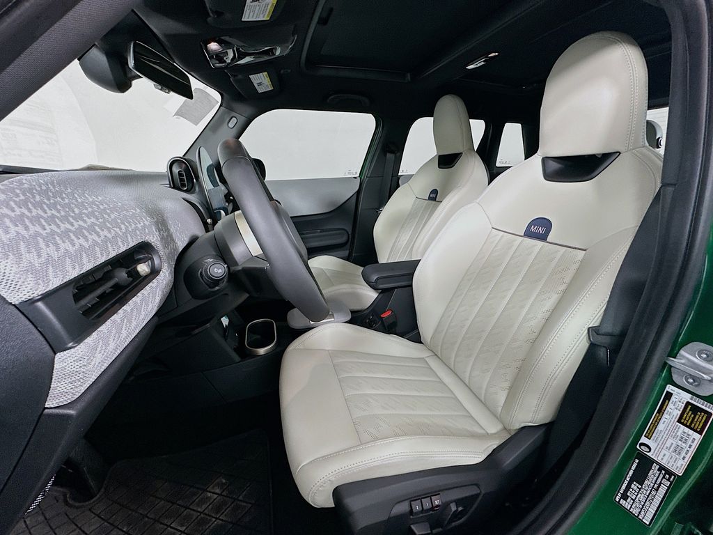 Thumbnail: 2026 MINI Cooper - 16