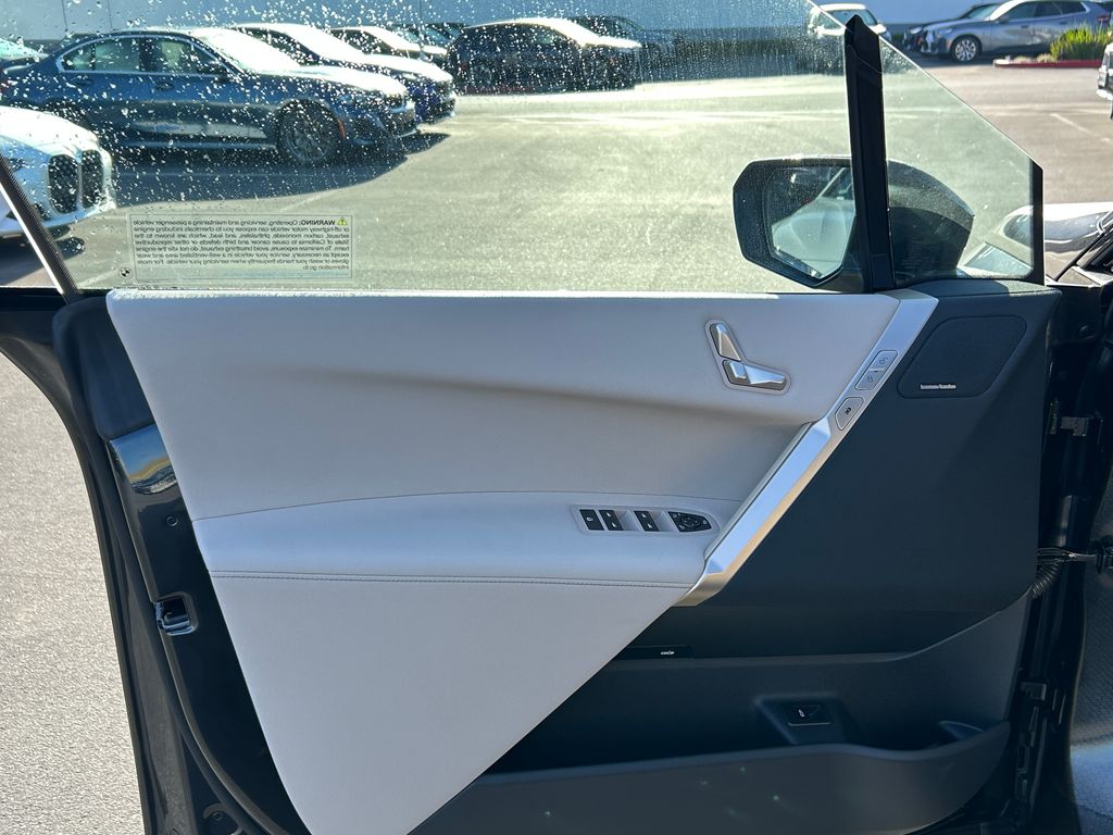 Thumbnail: 2026 BMW iX - 11