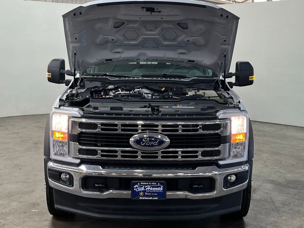 2026 Ford F-550SD XL