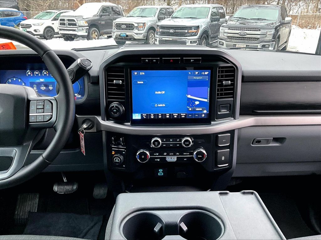 View vehicle photo 6