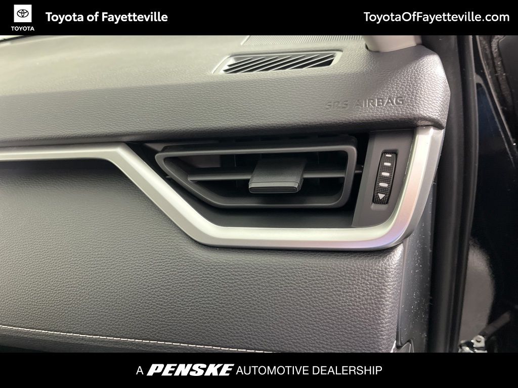 Thumbnail: 2025 Toyota RAV4 - 10