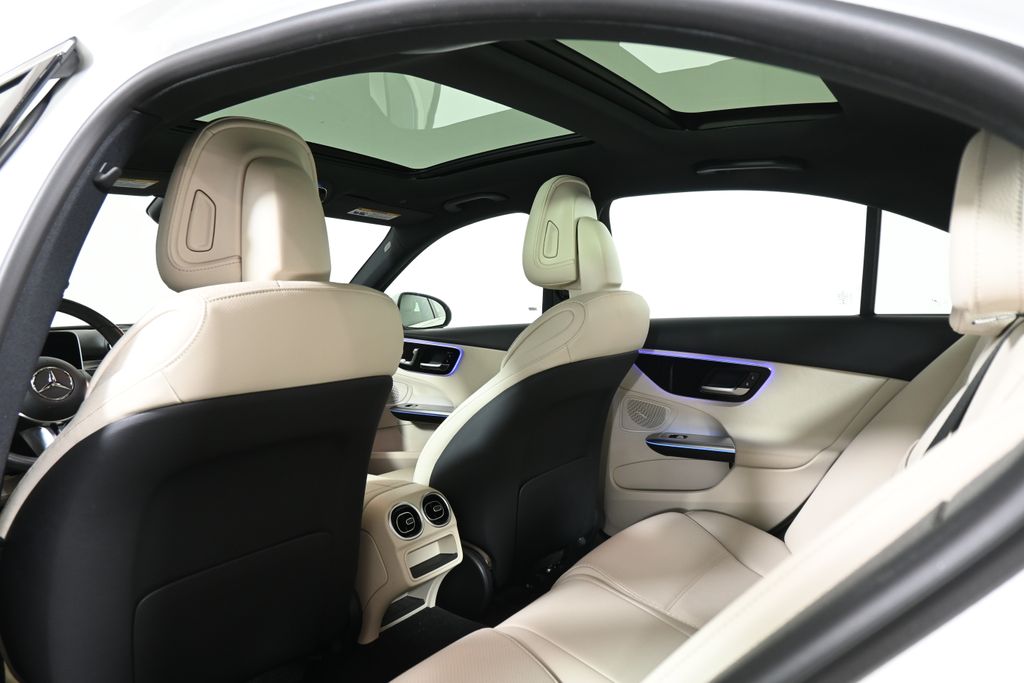 Thumbnail: 2022 Mercedes-Benz C-Class - 6