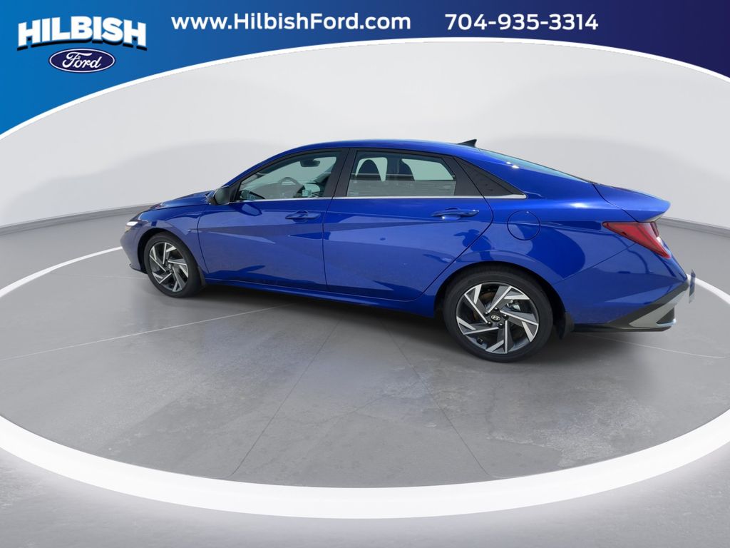 Used 2025 Intense Blue Hyundai SEL Convenience image 5