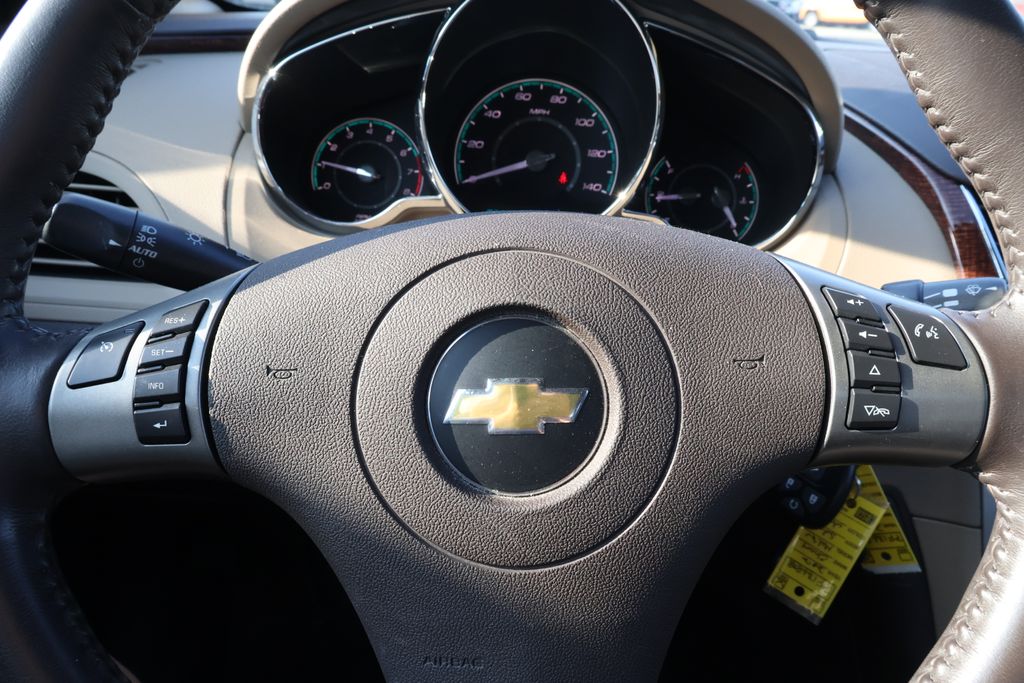 Thumbnail: 2012 Chevrolet Malibu - 22