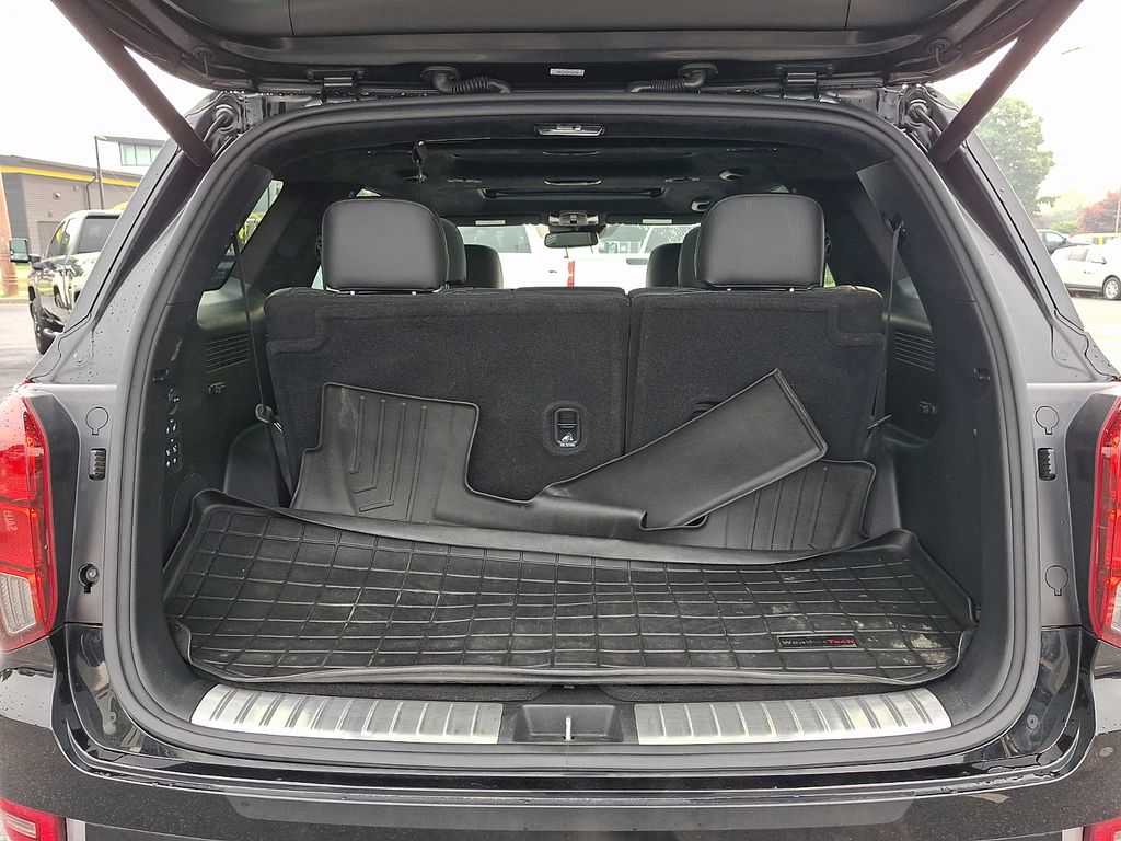 2021 Hyundai Palisade Calligraphy Black at Bob Ruth Ford