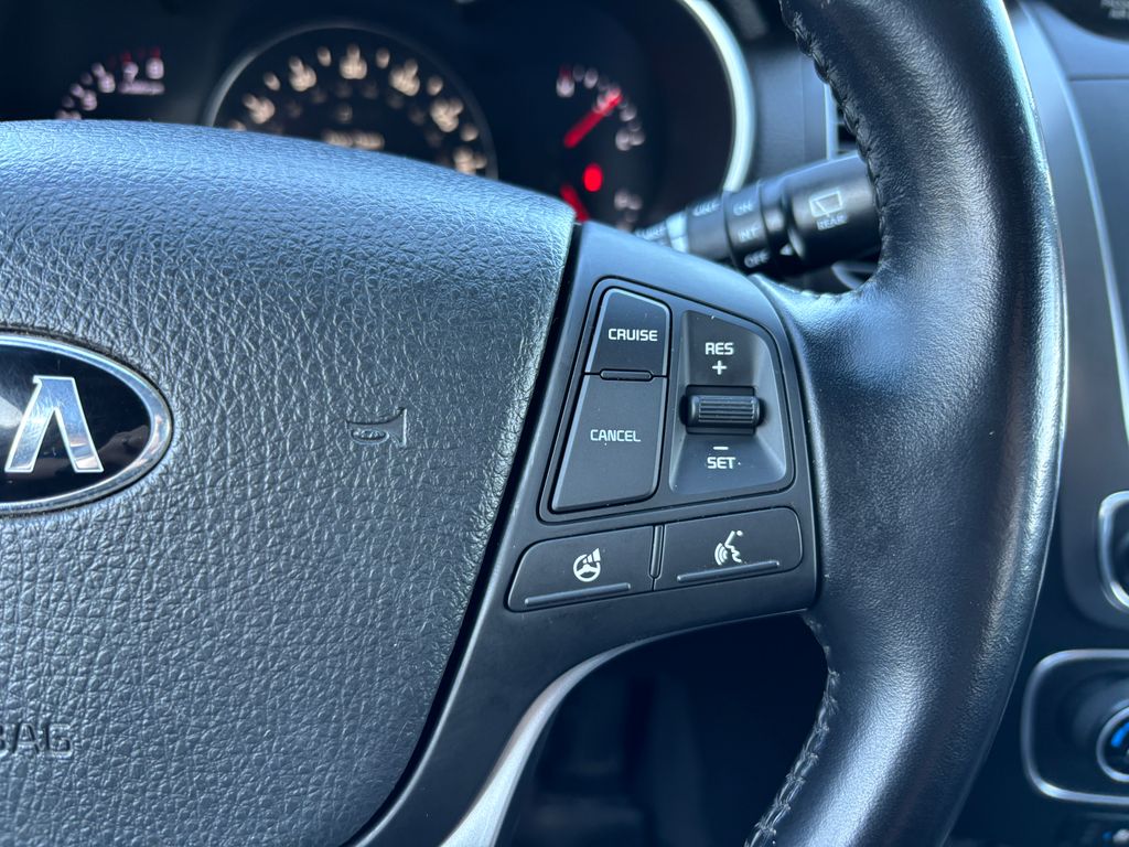 Thumbnail: 2015 Kia Sorento - 14