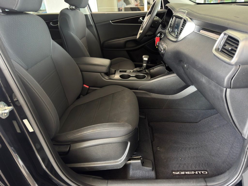 2020 Kia Sorento LX Black at AutoSavvy Houston Southwest