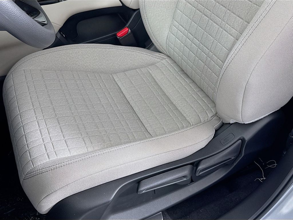 Used Car 2025 Honda Hr-v  Lx For Sale Under $30,000 In Austin, Texas