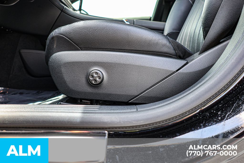 Used 2023 Black Mercedes-Benz 580 image 22