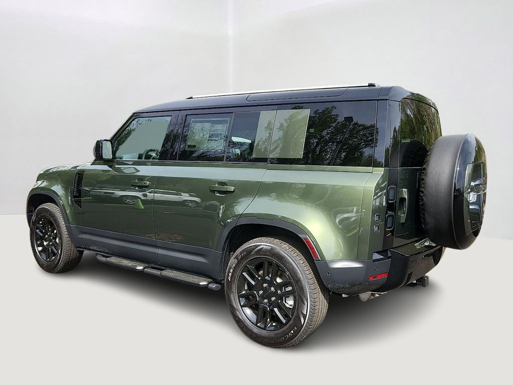 Thumbnail: 2026 Land Rover Defender - 4