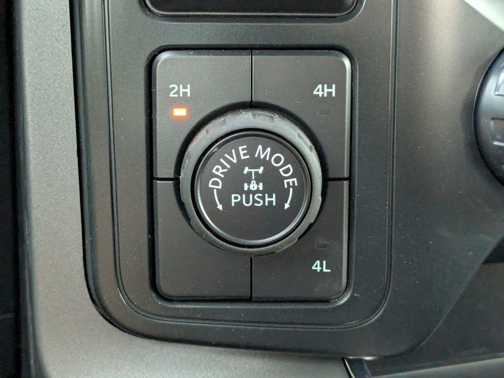 2025 Ford F-150 Black Widow