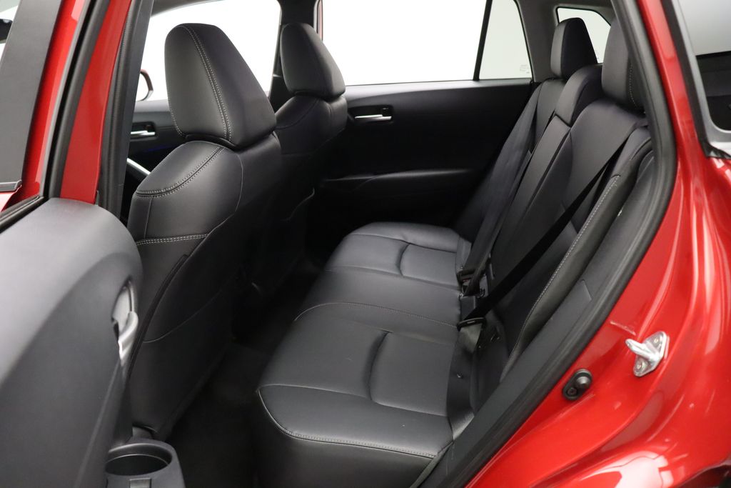 2024 Toyota Corolla Cross XLE 19