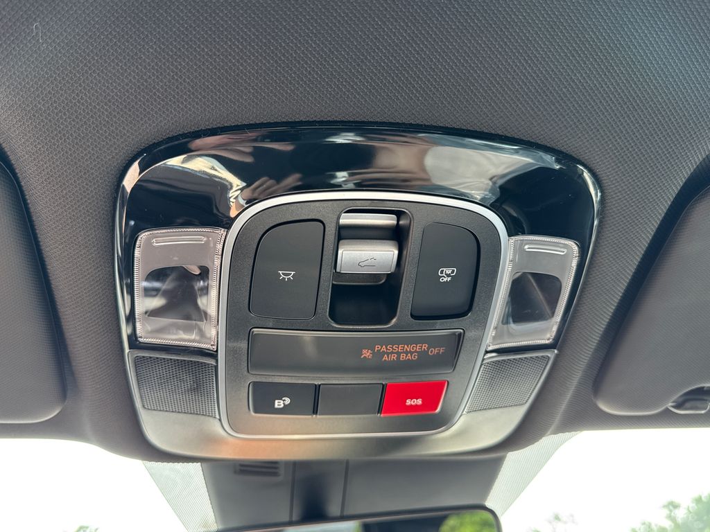 2025 Hyundai Santa Cruz Limited photo 17