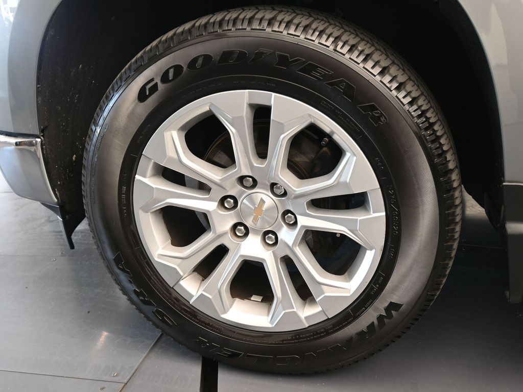 Used 2024 Sterling Gray Metallic Chevrolet LTZ image 34