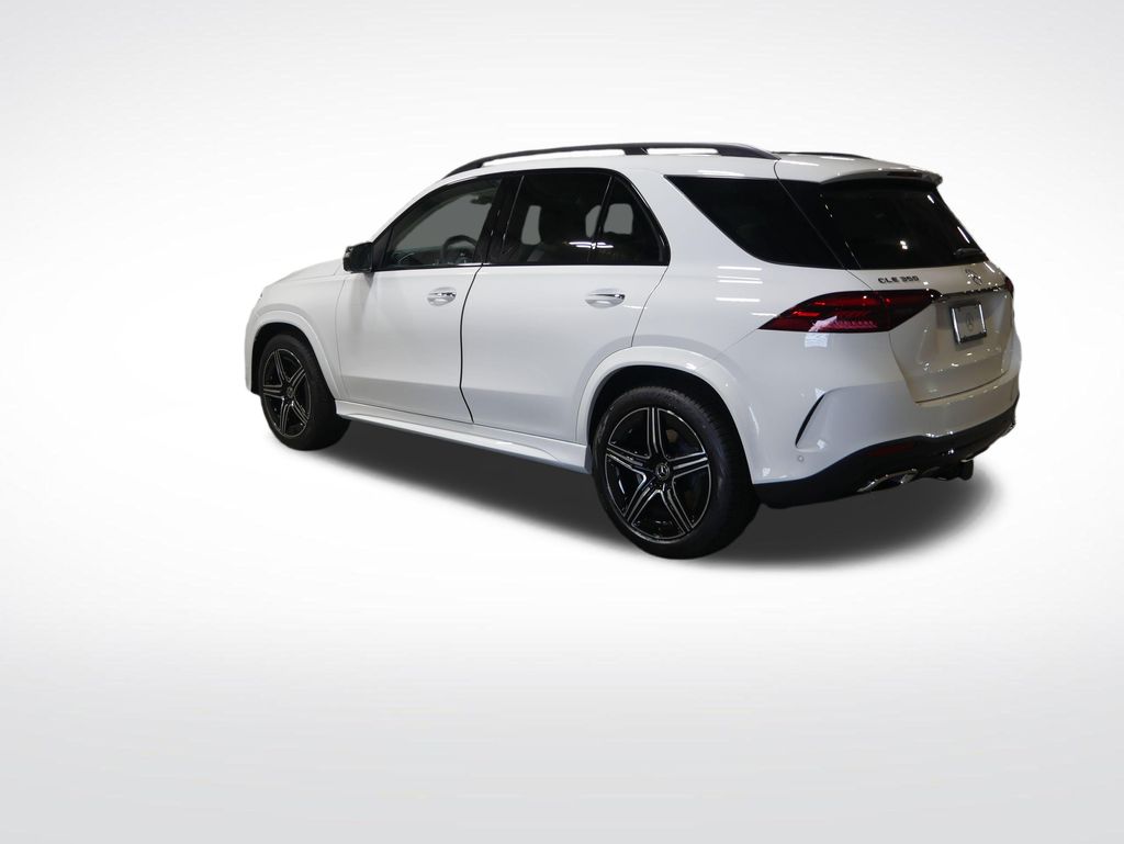 Thumbnail: 2026 Mercedes-Benz GLE - 3