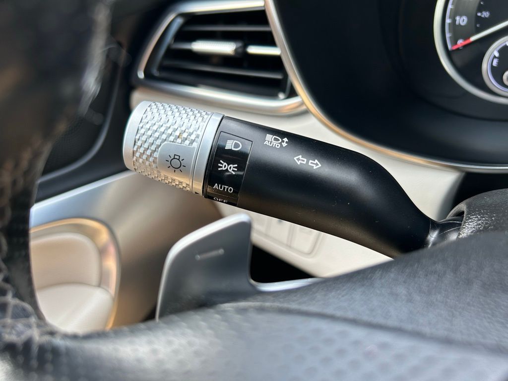 Thumbnail: 2024 Genesis G70 - 22