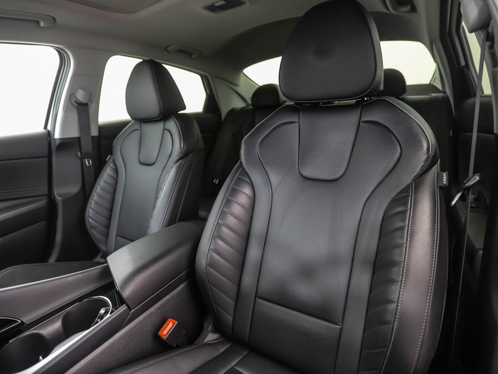 2024 Hyundai Elantra Limited Edition 12