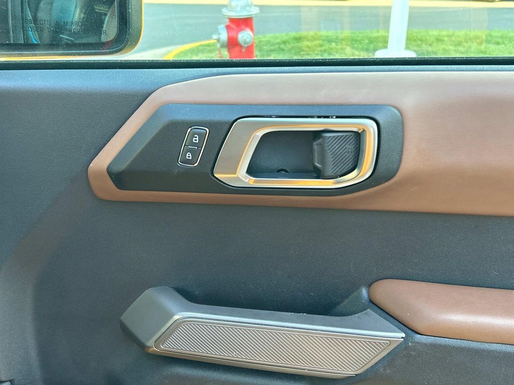 Thumbnail: 2022 Ford Bronco - 22