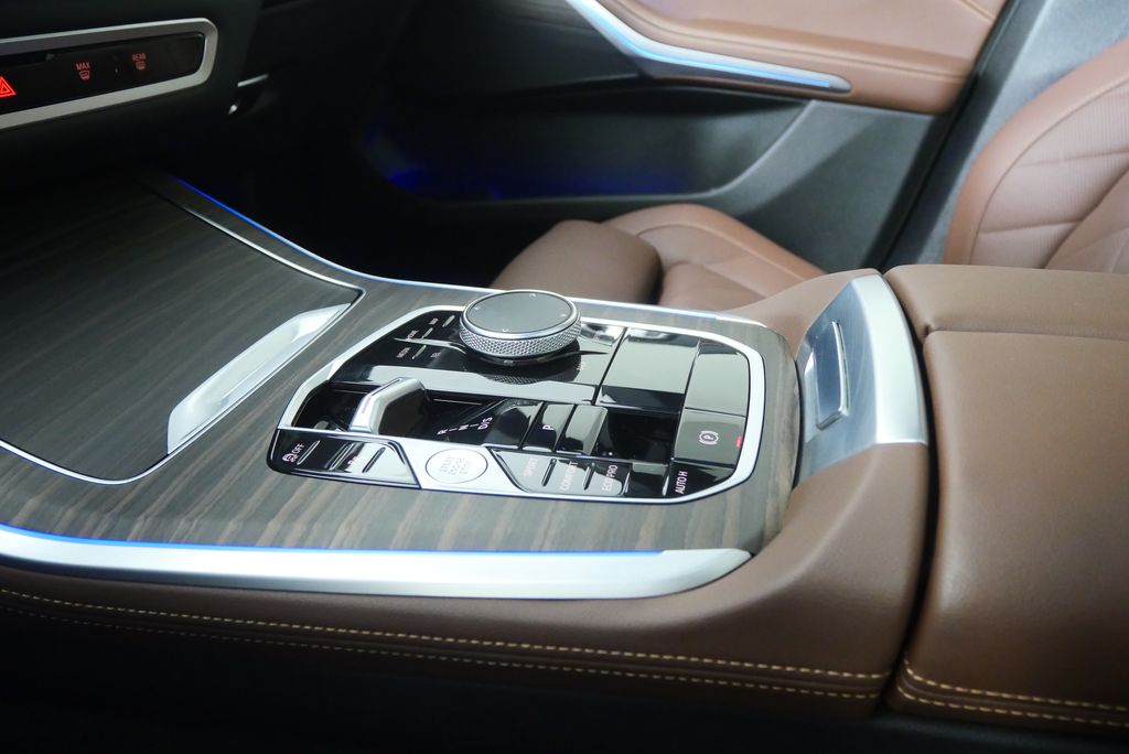 Thumbnail: 2024 BMW X5 - 24