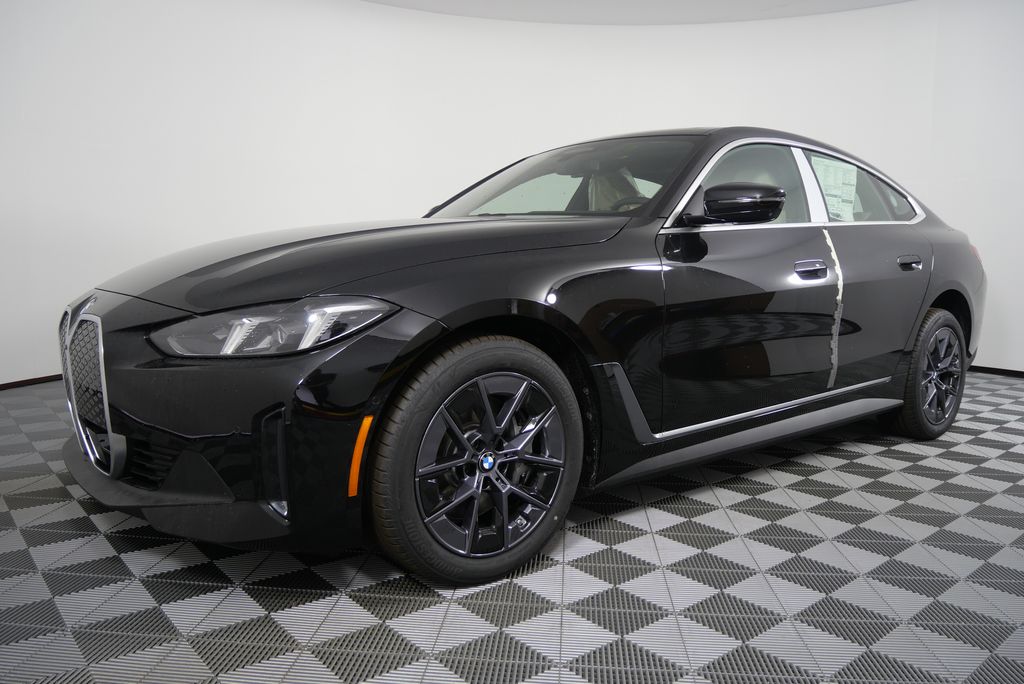 2025 BMW i4 eDrive40 7