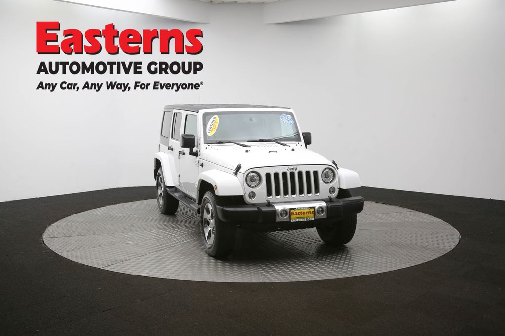 Used 2018 White Jeep Unlimited Sahara image 49