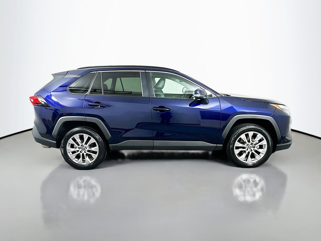 Thumbnail: 2025 Toyota RAV4 - 4