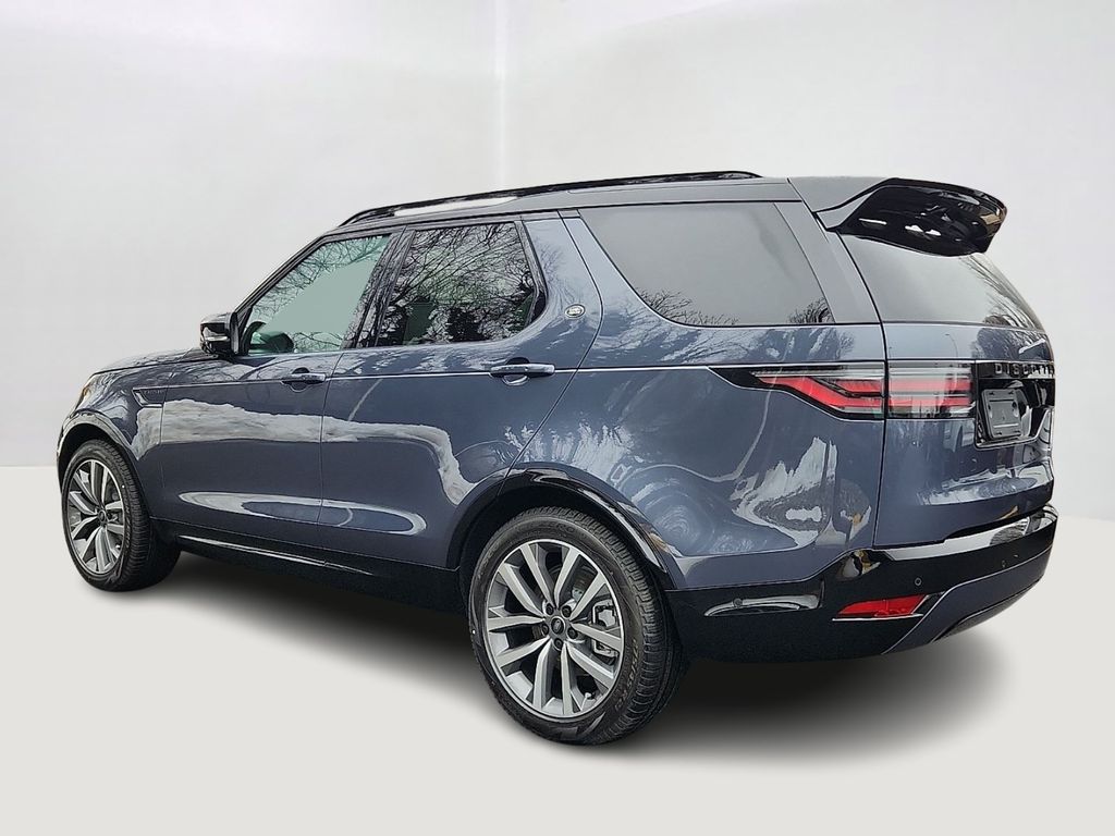 Thumbnail: 2026 Land Rover Discovery - 4
