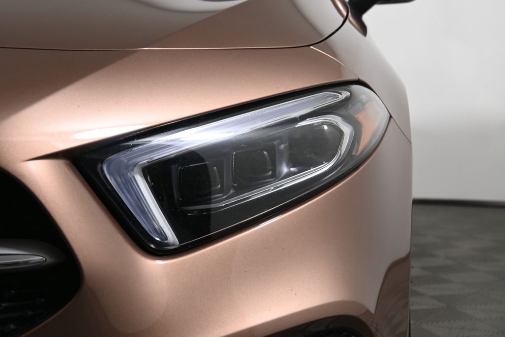 Thumbnail: 2022 Mercedes-Benz A-Class - 10