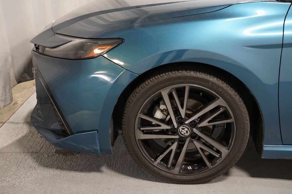 Thumbnail: 2025 Toyota Camry - 5