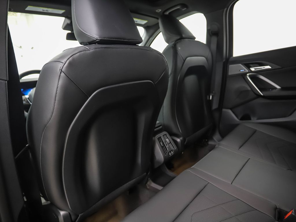 Thumbnail: 2026 BMW X1 - 20