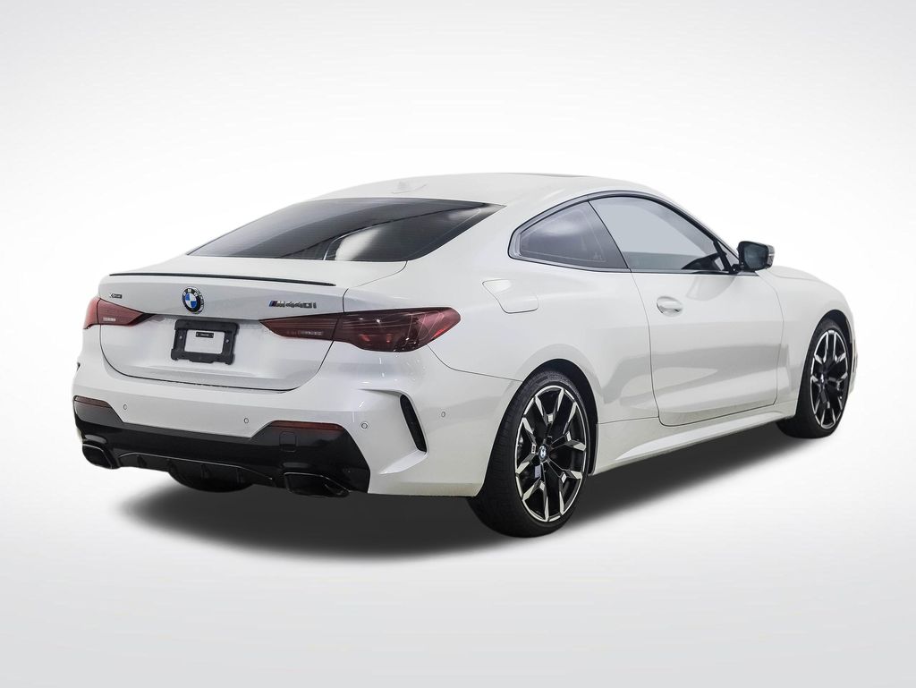 Thumbnail: 2025 BMW 4 Series - 5