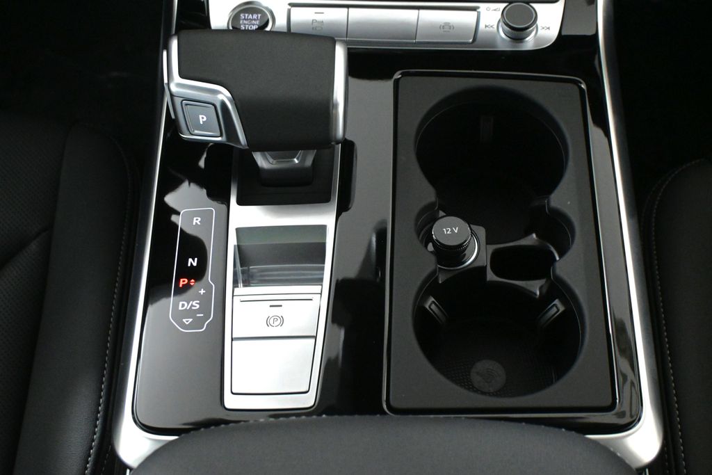 Thumbnail: 2026 Audi Q7 - 23