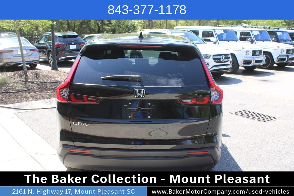 View vehicle photo 6