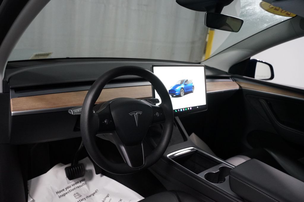 Thumbnail: 2025 Tesla Model Y - 11