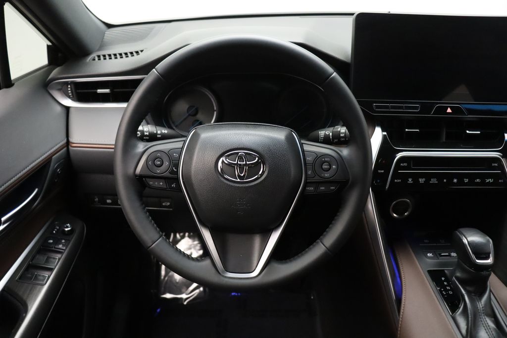 2024 Toyota Venza XLE 23