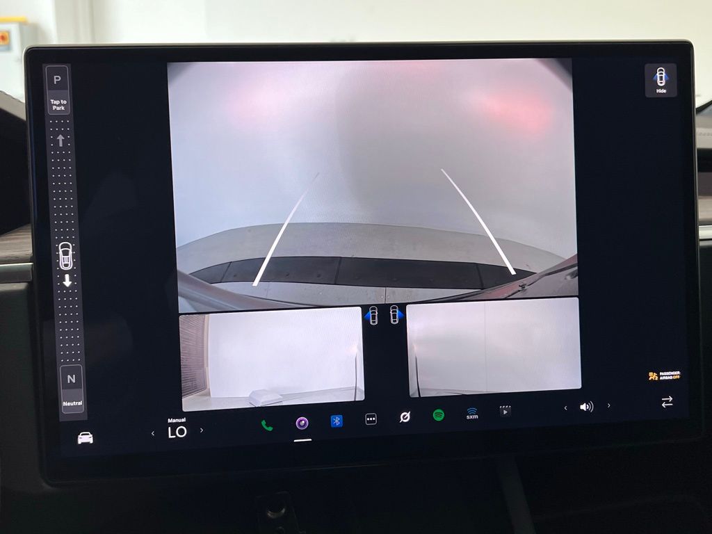 Thumbnail: 2023 Tesla Model X - 21