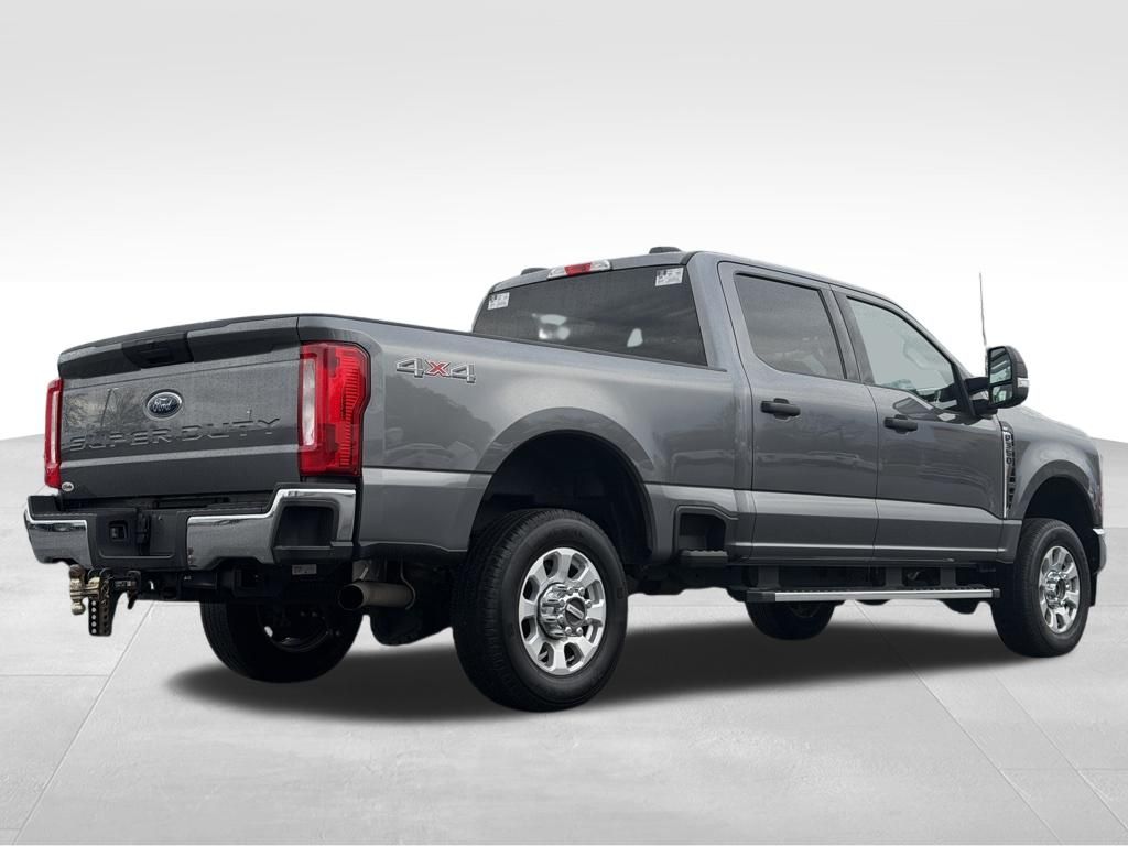 2024 Ford F-350 Super Duty XLT