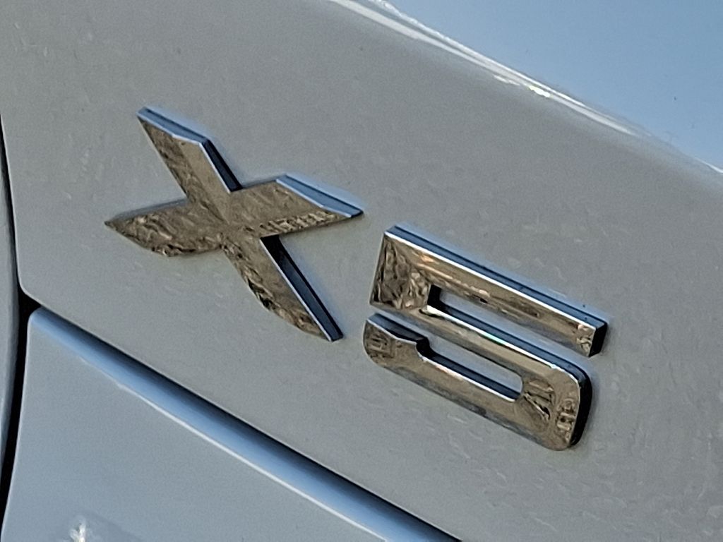 Thumbnail: 2025 BMW X5 - 28